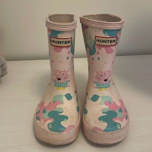 Hunter Peppa Pig rain boots.